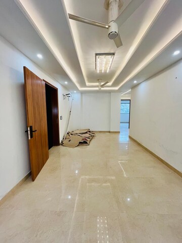 Room in 3.5 BHK Builder Floor at Ansal API Esencia, Sector 67 – for Sale
