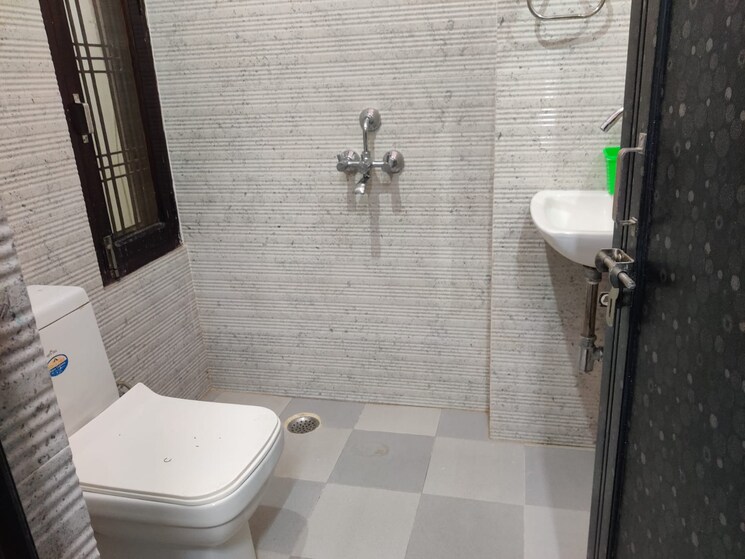 Bathroom, gomti nagar 3 Bedroom 1855 Sq.Ft. Independent House In Gomti Nagar Lucknow 7826786