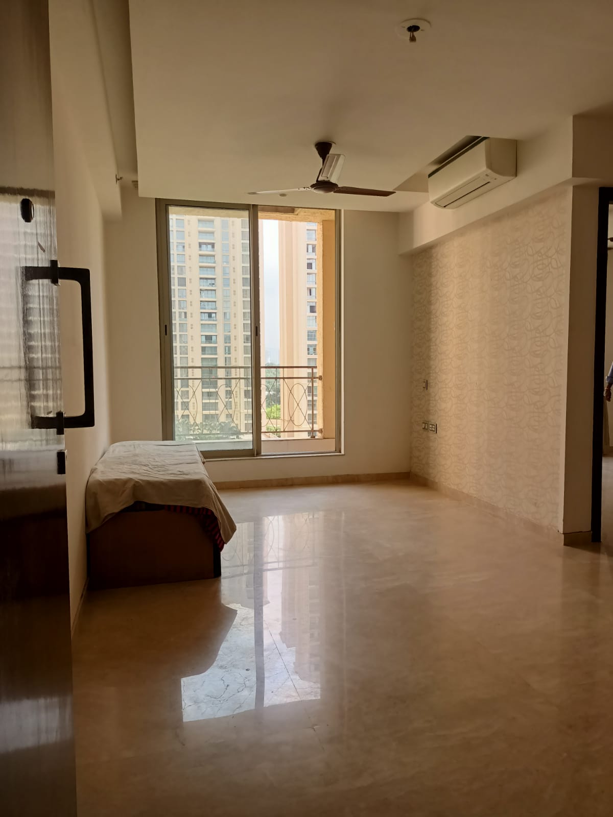 2 BHK Apartment For Rent in Regency Towers Kavesar Thane  7826823