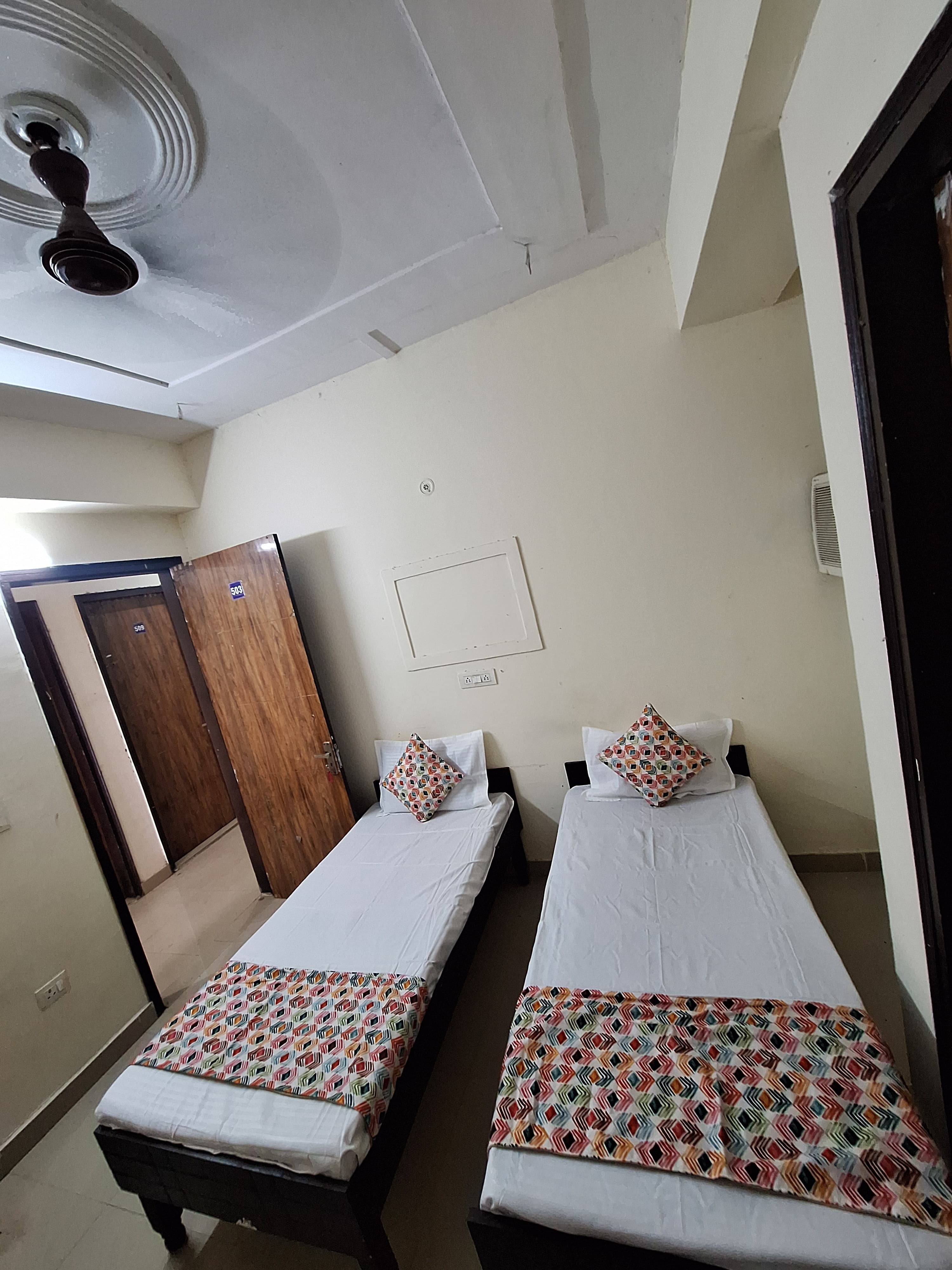 Pg For Rent in Housitize pg