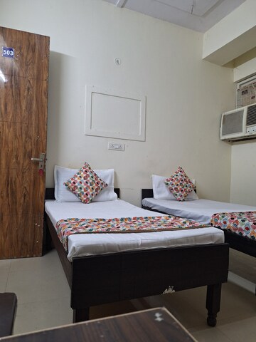 Room in  Pg at Sector 73 – for Rent