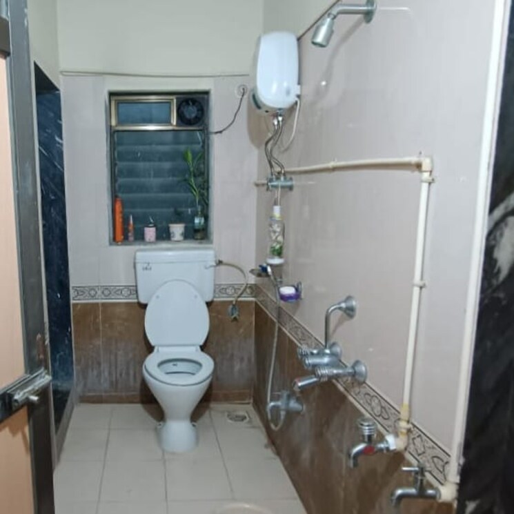 Bathroom, kaveri-chs-gawand-baug 1 Bedroom 600 Sq.Ft. Apartment In Gawand Baug Thane 7827030