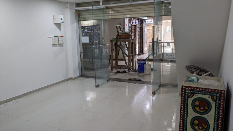 Team Area, spine-city-mall Commercial Shop 625 Sq.Ft. In Moshi Pune 7827063