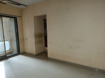 Room in 1 BHK Apartment at Sahakar Heights, Mira Road – for Sale