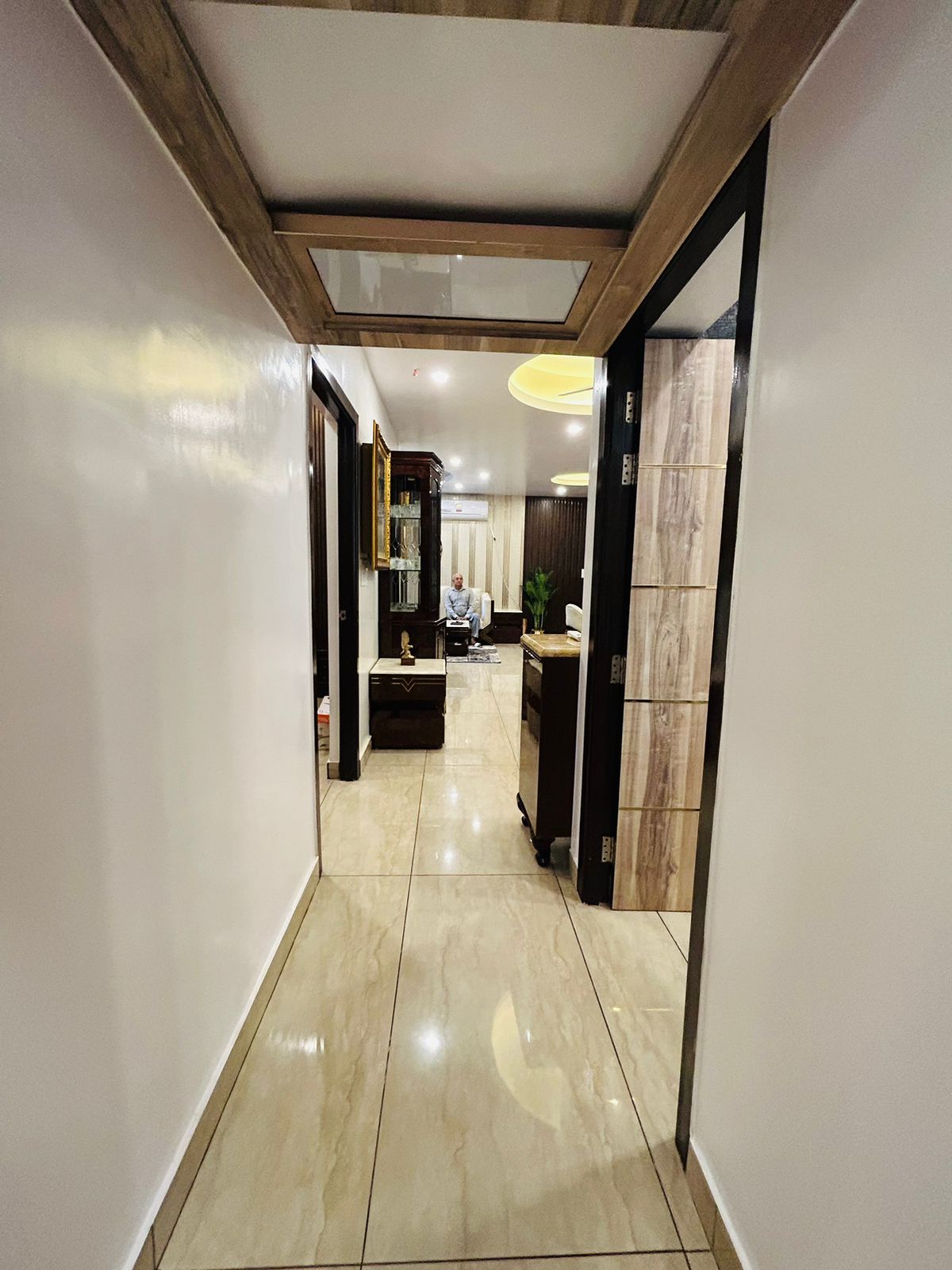 4 BHK + Servant Room 2050 Sq.Ft. Apartment in Parsvnath Planet