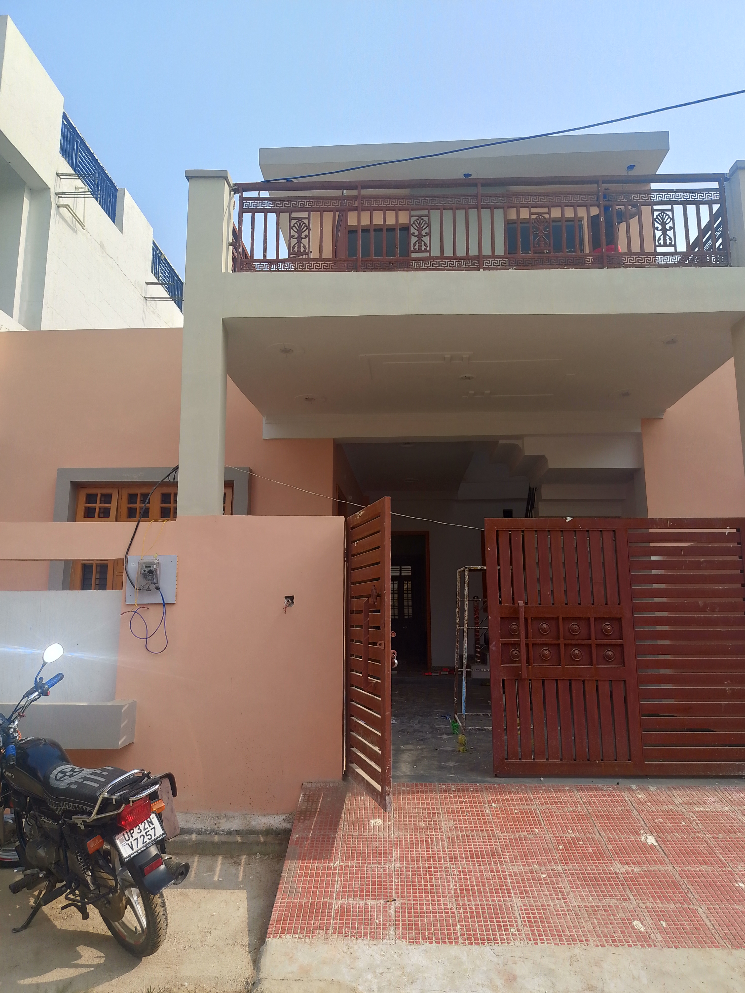 3 BHK + Pooja Room,Servant Room,Study Room,Extra Room Independent House For Sale in Gomtinagar Extension 