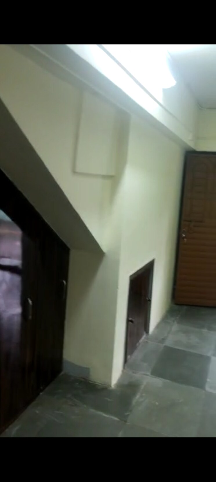 undefined, kurla east Commercial Office Space 300 Sq.Ft. In Kurla East Mumbai 7827269