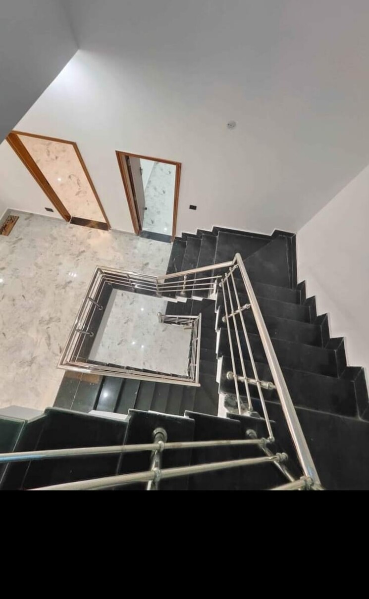 undefined, sahastradhara road 3.5 Bedroom 2800 Sq.Ft. Independent House In Sahastradhara Road Dehradun 7827329