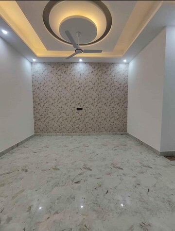 Room in 3.5 BHK Independent House at Sahastradhara Road – for Sale