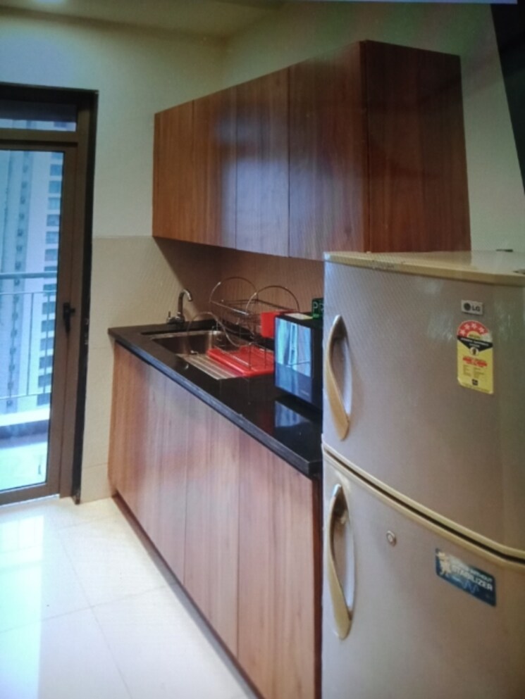 Kitchen, lodha-splendora 1.5 Bedroom 654 Sq.Ft. Apartment In Ghodbunder Road Thane 7827368