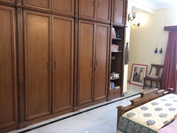 3 BHK Builder Floor For Rent in Chittaranjan Park