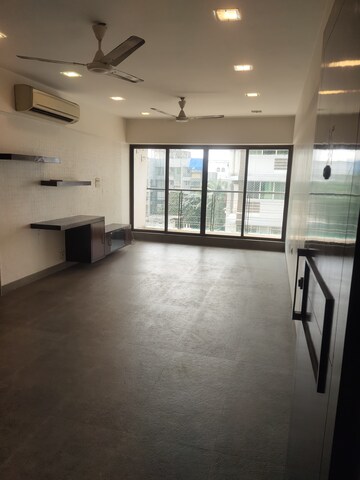 2 BHK Apartment For Rent in Sudhama Niwas Khar West Mumbai  7827435