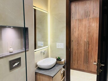Bathroom in 4 BHK Builder Floor at BPTP Floors, Sector 70 – for Sale