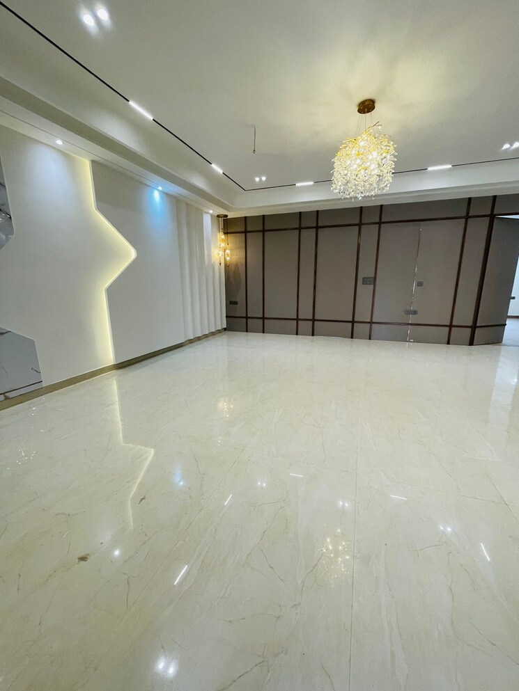 Room, ansal-api-esencia 4 Bedroom 250 Sq.Yd. Builder Floor In Sector 67 Gurgaon 7827474