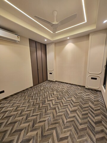 Bedroom in 4 BHK Builder Floor at Ansal API Esencia, Sector 67 – for Sale