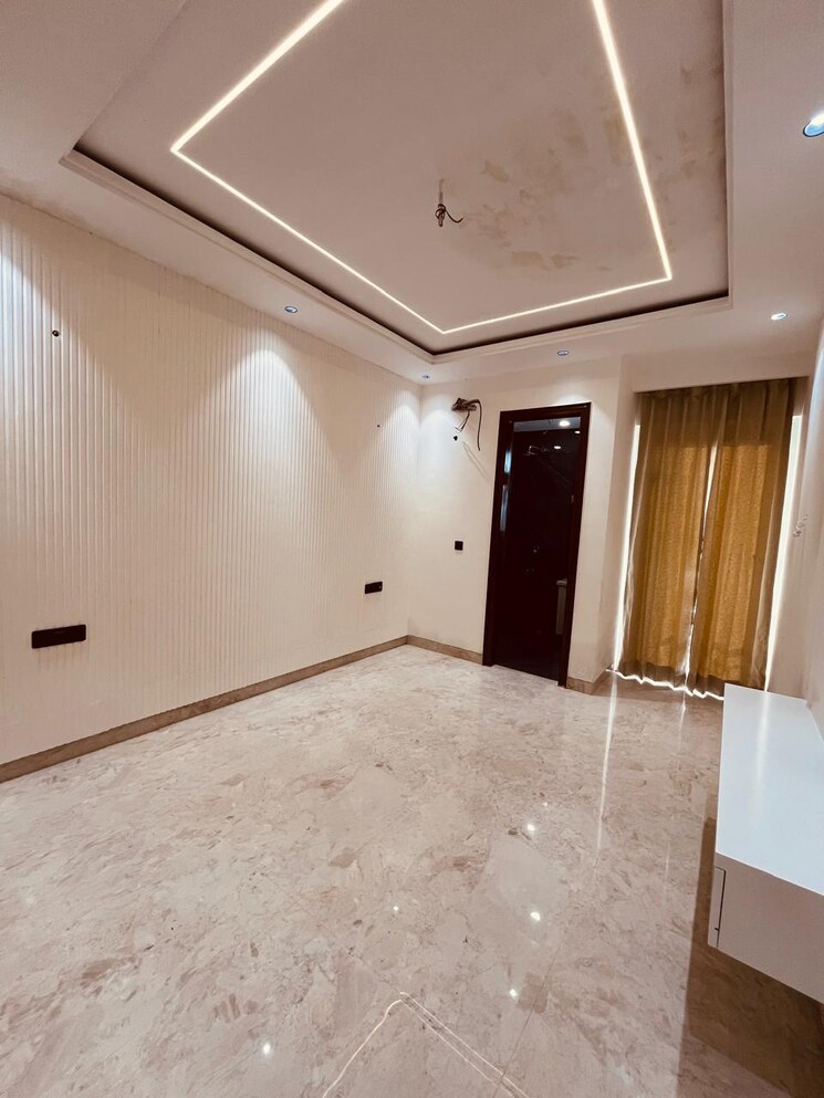 Room, bptp-green-oaks 3 Bedroom 160 Sq.Yd. Builder Floor In Sector 70a Gurgaon 7827489