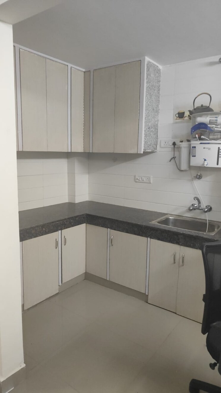 Kitchen, sector 30 1 RK 350 Sq.Ft. Builder Floor In Sector 30 Gurgaon 7827555