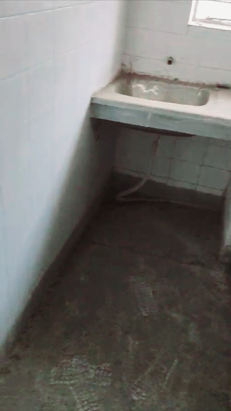 Kitchen, bakkarwala 1 Bedroom 450 Sq.Ft. Apartment In Bakkarwala Delhi 7827621