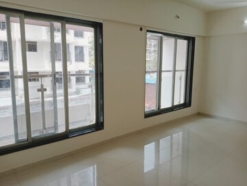 Room in 2 BHK Apartment at Goregaon West View CHS, Goregaon West – for Sale
