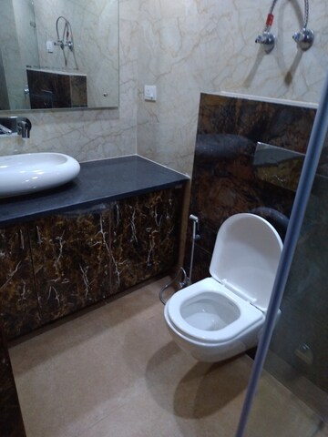 Bathroom in 2 BHK Builder Floor at Sector 23 – for Rent