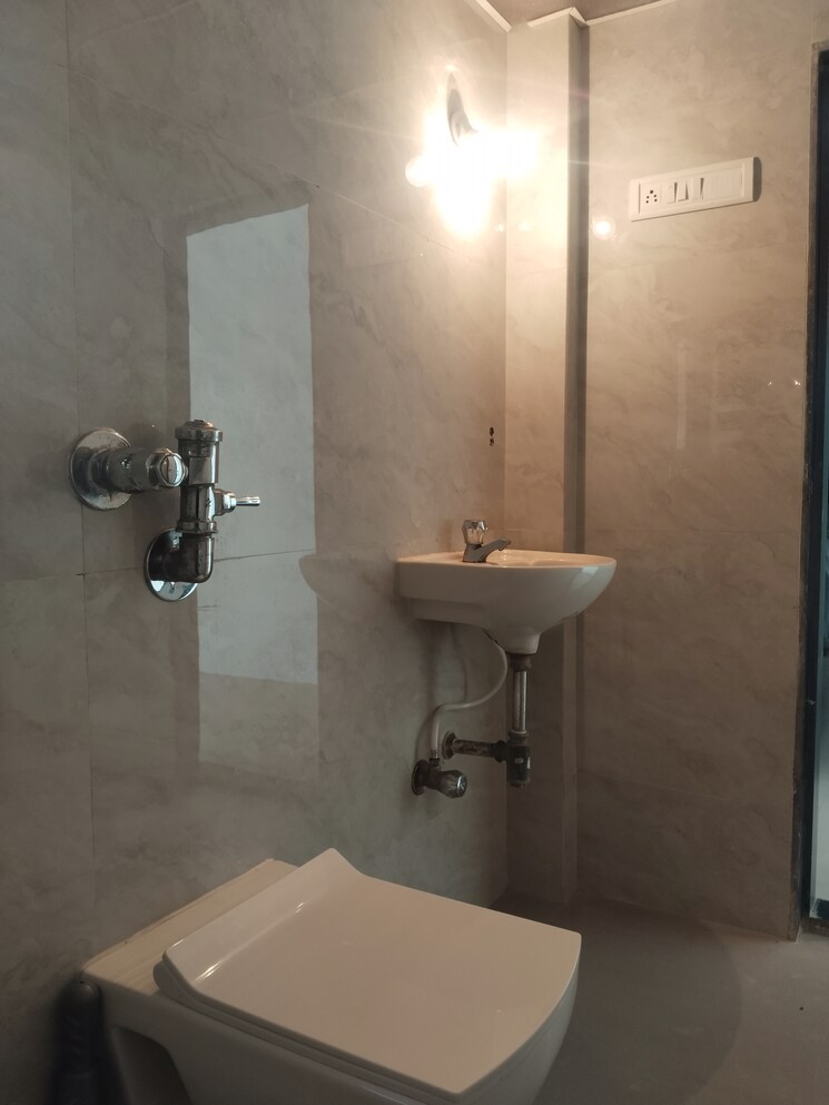 Bathroom, gagangiri-northern-star 2 Bedroom 1201 Sq.Ft. Apartment In Dahisar West Mumbai 7827664