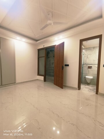 Room in 3 BHK Builder Floor at Chattarpur – for Sale
