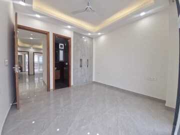 3 BHK Builder Floor For Rent in Sector 48