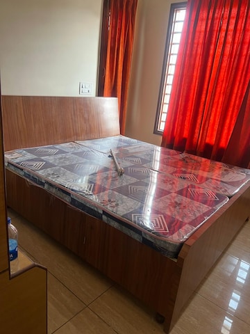 Bedroom in 4 BHK Apartment at DLF Beverly Park I, Sector 28 – for Sale