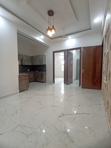Room in 2 BHK Builder Floor at Sector 12 Greater Noida – for Sale
