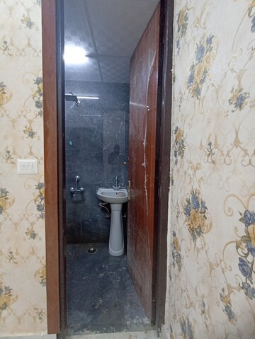 Furnished Amenities in 2 BHK Builder Floor at Sector 12 Greater Noida – for Sale