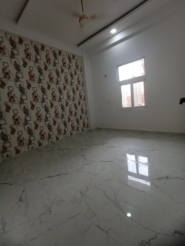 Room in 2 BHK Builder Floor at Sector 12 Greater Noida – for Sale