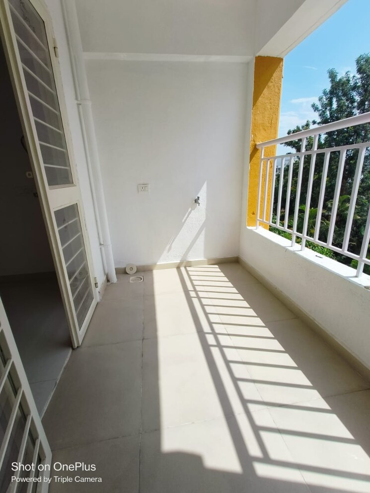 Balcony, trimurti-grand-colina 2 Bedroom 1000 Sq.Ft. Apartment In Dhayari Pune 7828146
