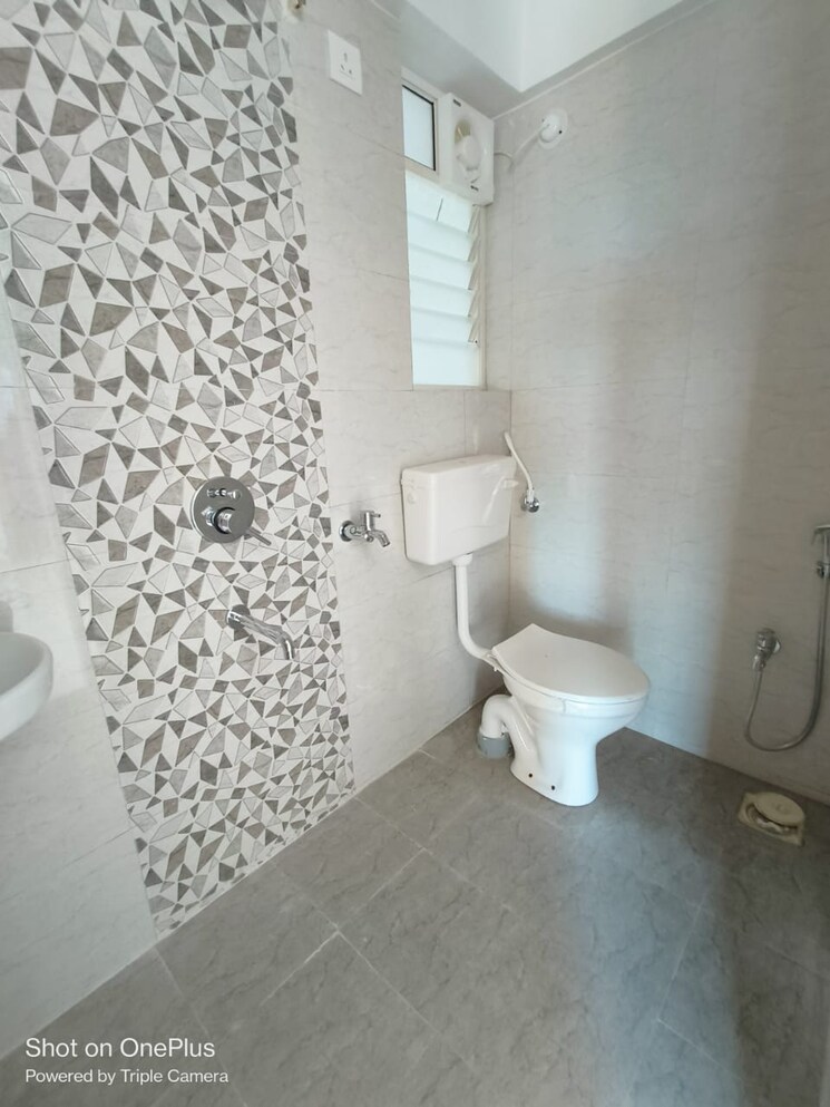 Bathroom, trimurti-grand-colina 2 Bedroom 1000 Sq.Ft. Apartment In Dhayari Pune 7828146