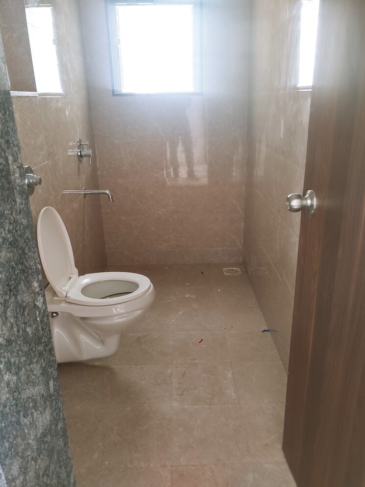 Bathroom, suyog-padmavati-hills 3 Bedroom 1200 Sq.Ft. Apartment In Bavdhan Pune 7828205