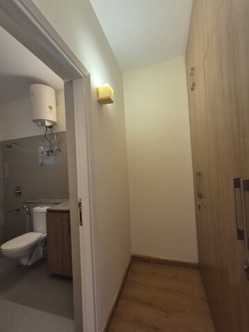 Bathroom in 3 BHK Apartment at DLF The Skycourt, Sector 86 – for Sale