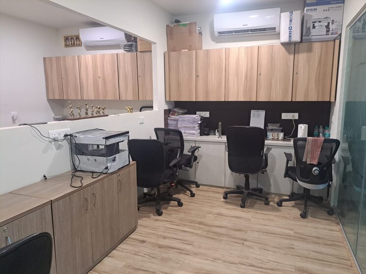 Team Area, shree-naman-midtown Commercial Office Space 500 Sq.Ft. In Dadar West Mumbai 7828341