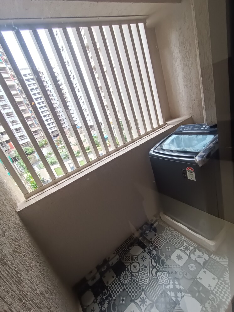 Balcony, evershine-amavi-303-phase-3 1 Bedroom 425 Sq.Ft. Apartment In Virar West Palghar 7828426