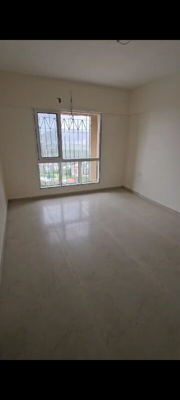 Room in 2 BHK Apartment at Dosti West County Phase 4 Dosti Pine, Balkum Pada – for Sale