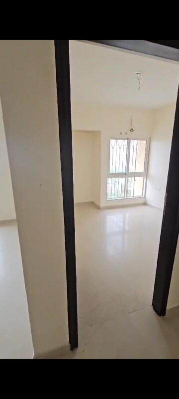 Room in 2 BHK Apartment at Dosti West County Phase 4 Dosti Pine, Balkum Pada – for Sale