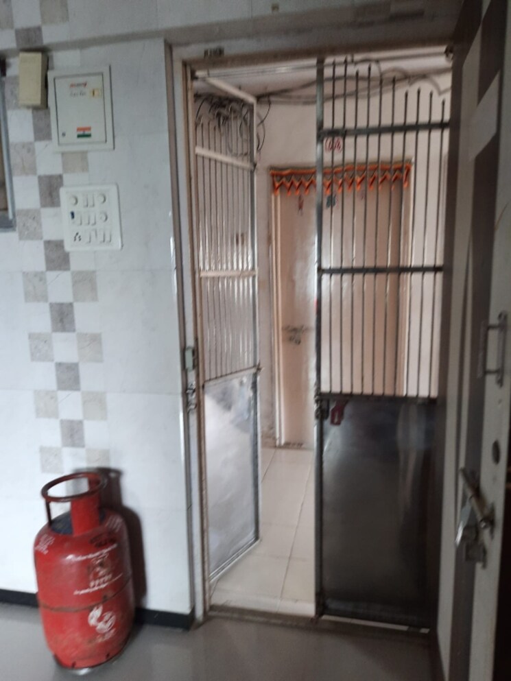 undefined, new-prabhat-chs 1 RK 225 Sq.Ft. Apartment In Dahisar East Mumbai 7828512