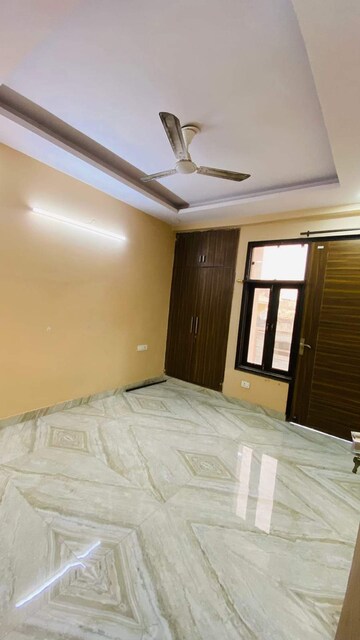 2 BHK Builder Floor For Rent in Chattarpur