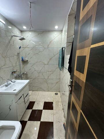 Master Bedroom in 2 BHK Apartment at Klj Platinum Heights, Sector 77 – for Sale