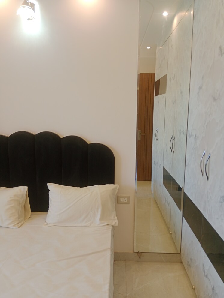 Master Bedroom, sector 104 3 Bedroom 1600 Sq.Ft. Builder Floor In Sector 104 Noida 7828703