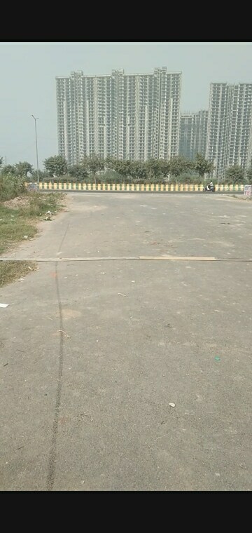  Plot – Exterior View View at Dasnac Arc, Sector 72 - for Sale