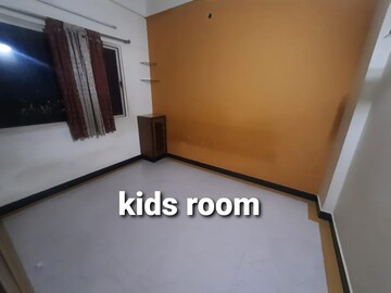 Room in 2 BHK Apartment at Isro Layout – for Sale