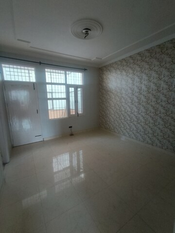 Room in 3 BHK Builder Floor at MS Enclave Zirakpur, Dhakoli Village – for Sale