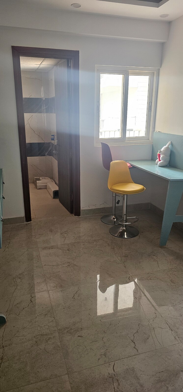 Kitchen, uninav-utopia 4 Bedroom 2650 Sq.Ft. Apartment In Morti Ghaziabad 7829017