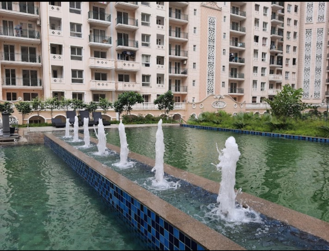 2 BHK 1090 Sq.Ft. Apartment in Radhey Krishna Casa Green I