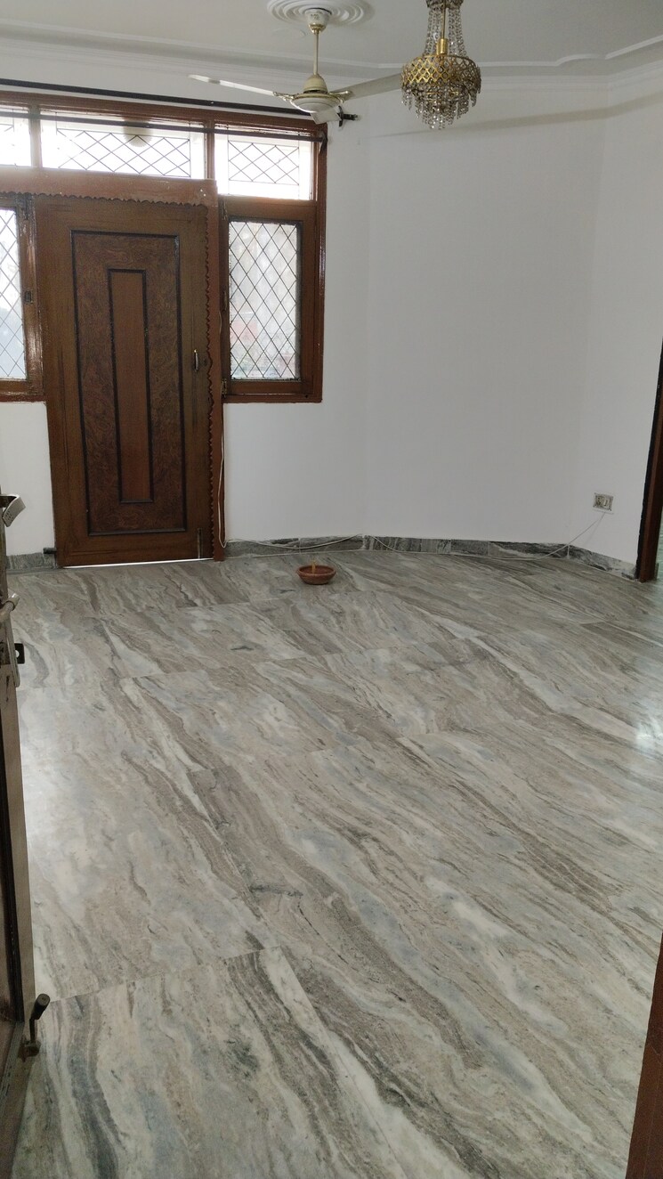 Room, saket 2.5 Bedroom 900 Sq.Ft. Builder Floor In Saket Delhi 7829118