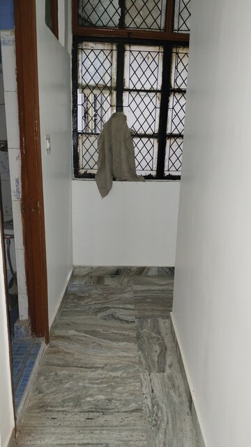 Room in 2.5 BHK Builder Floor at Saket – for Sale